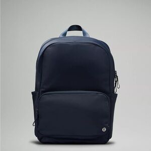 Lululemon Everywhere Backpack 22L- True Navy